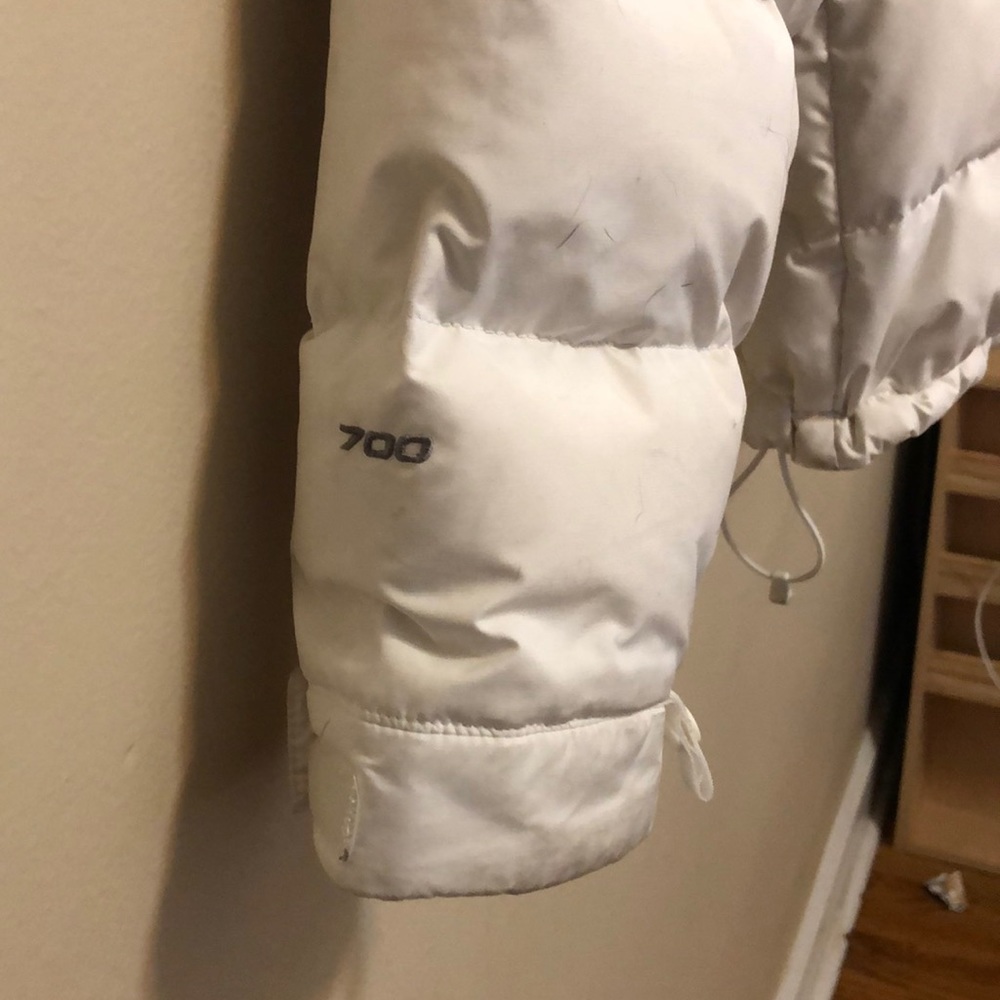 The North Face Women’s White Nuptse 1996 Retro 700 Puffer Bubble Jacket bubble - Picture 4 of 8